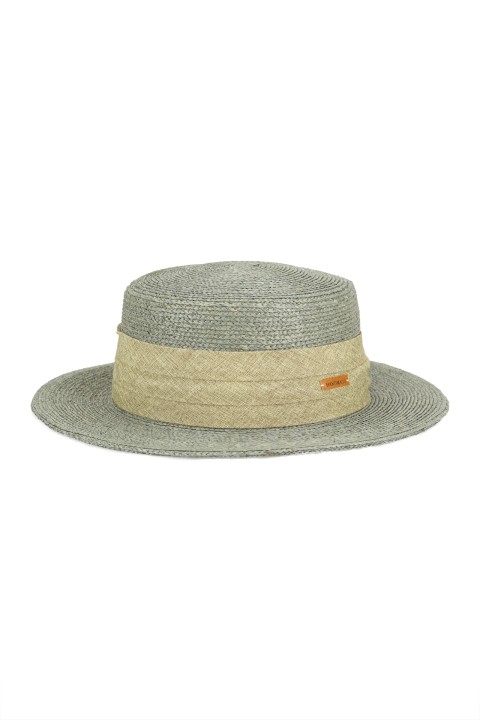 Hat in raffia